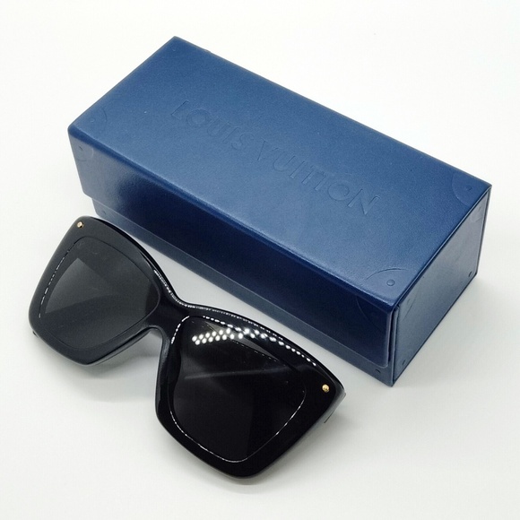 LOUIS VUITTON Black Sunglasses (R933) - Picture 1 of 6